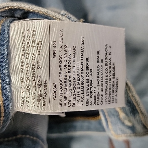 Levi's Size 29 Med-Light Wash Denim Midi Skirt, Front Slit, Exc. Used Condition - Picture 10 of 12